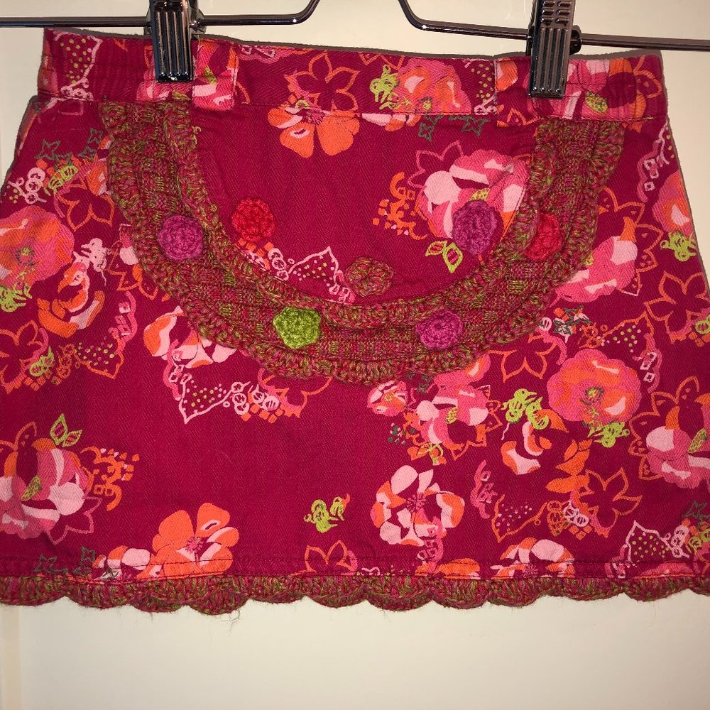 Cakewalk mini skirt girl's sz 2T EUC crocheted trim